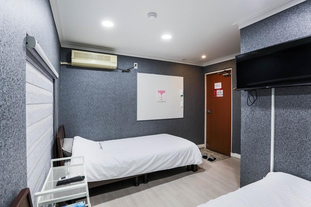 Discovery Busan Guesthouse Exteriör bild